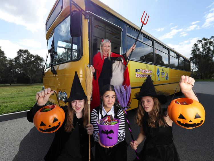 Jump aboard the M&M’s Trick or Treat Bus Jump aboard the M&M’s Trick or Treat Bus