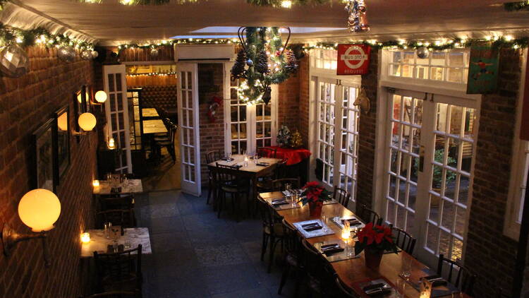 Jones Wood Foundry Jones Wood Foundry (Jones Wood Foundry)