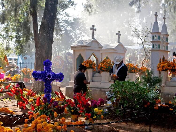 DÃa de Muertos: A Celebration of Remembrance DÃa de Muertos: A Celebration of Remembrance