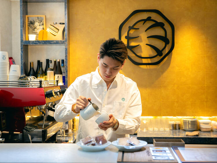 台湾出身トップバリスタ・リウェイの理想が詰まった4店舗目が新富町にオープン