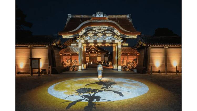 NAKED meets 二条城 2025 観月