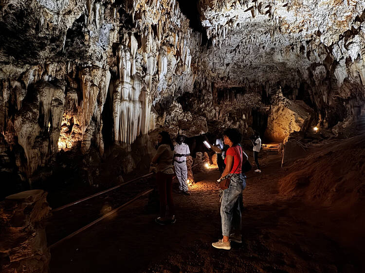 Explore the Earth's depths at the Bothongo Wonder Caves Explore the Earth's depths at the Bothongo Wonder Caves