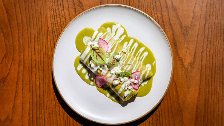 Broken Spanish Comedor