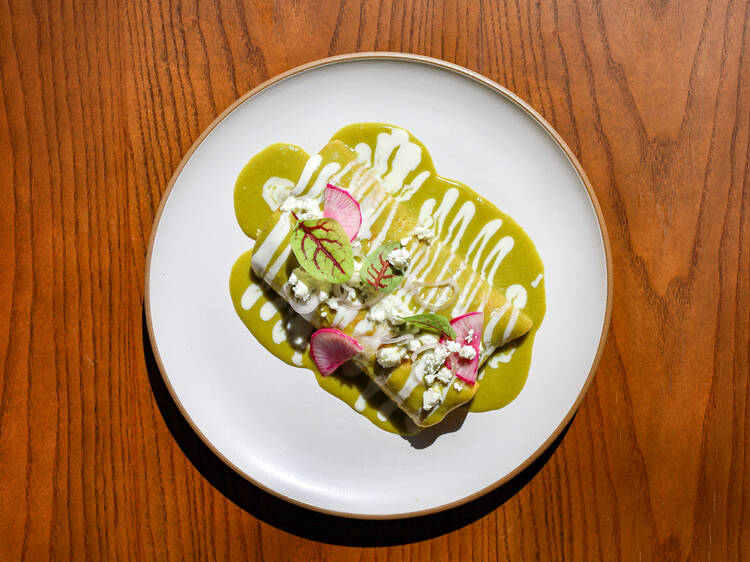 Broken Spanish Comedor