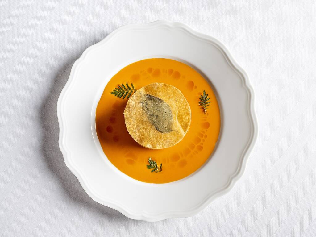 Where to Eat Thanksgiving Dinner in NYC - 2025 Holiday Season