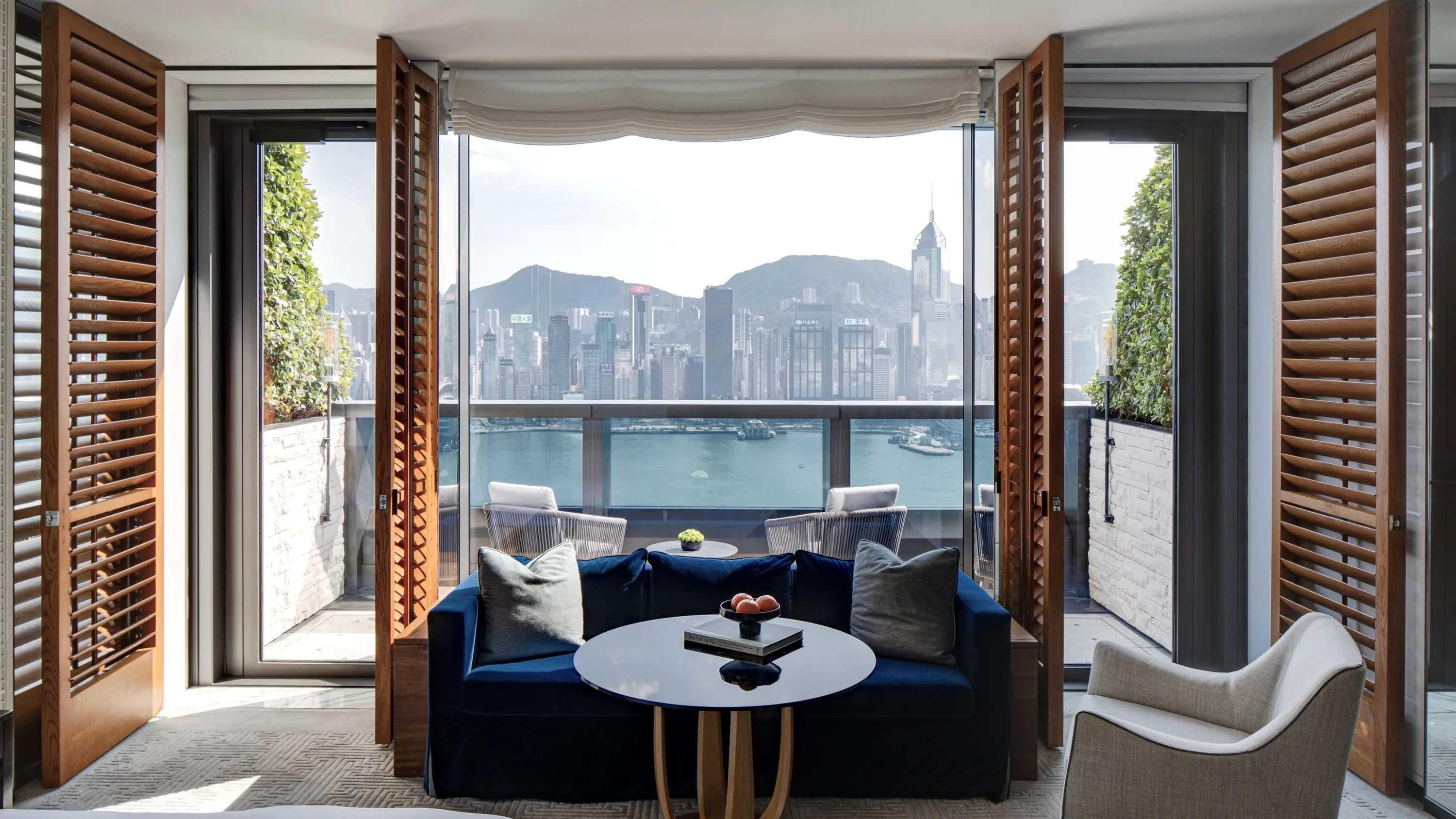 Rosewood Hong Kong Grand Harbour View Balcony Room