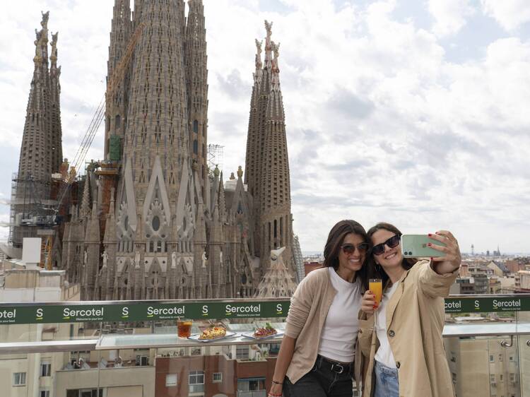 El nou brunch que ens obre les portes d’una terrassa amb vistes espectaculars a la Sagrada Família El nou brunch que ens obre les portes d’una terrassa amb vistes espectaculars a la Sagrada Família