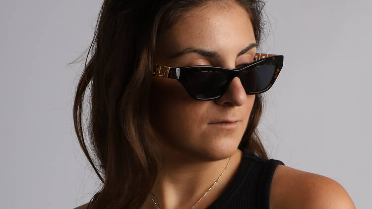 Nesi / Haus of Beat, Apologia, Apolo 