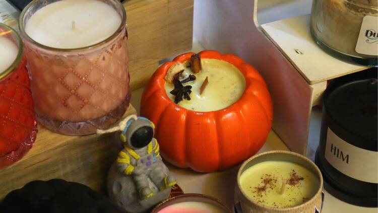 Velas aromáticas en Suavecito Café