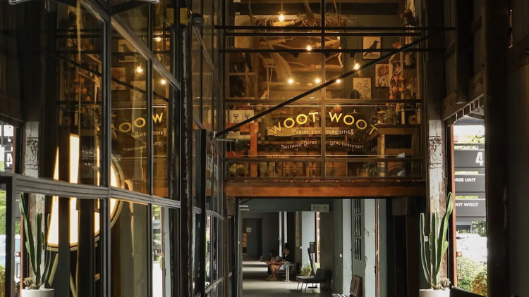 Frame light and texture at Warehouse 30