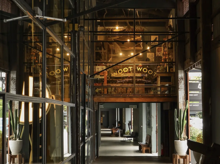 Frame light and texture at Warehouse 30