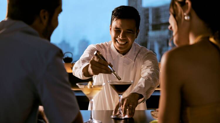 เปิดประสบการณ์เคาท์ดาวน์เหนือระดับที่ Sky Bar เปิดประสบการณ์เคาท์ดาวน์เหนือระดับที่ Sky Bar