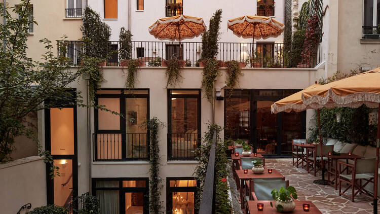 Monsieur Aristide terrace