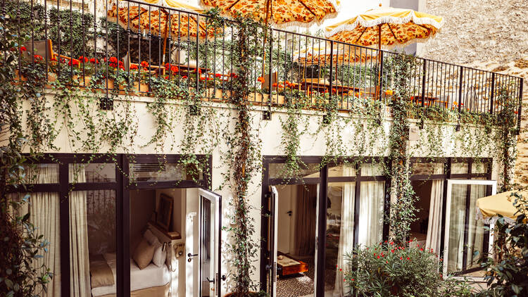 Monsieur Aristide terrace