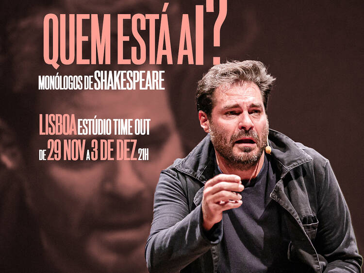 "Quem está aí?" "Quem está aí?"