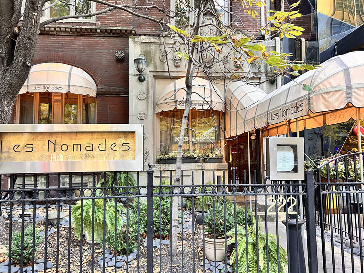 After 32 years, iconic Streeterville restaurant Les Nomades has closed After 32 years, iconic Streeterville restaurant Les Nomades has closed