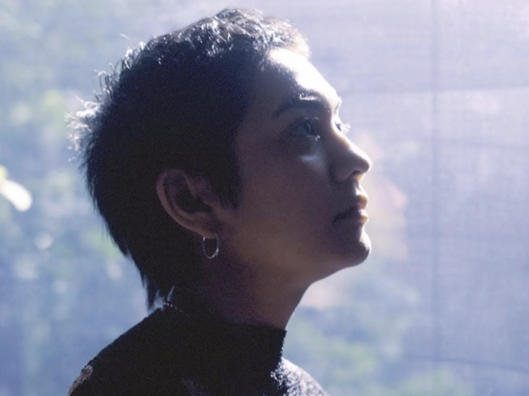 พาสำรวจร่องรอยของประวัติศาสตร์ผ่าน ‘จดหมายเหตุที่ยังมีชีวิต’ ในงานศิลปะ As Shore, As Dream เป็นฝั่ง เป็นฝัน พาสำรวจร่องรอยของประวัติศาสตร์ผ่าน ‘จดหมายเหตุที่ยังมีชีวิต’ ในงานศิลปะ As Shore, As Dream เป็นฝั่ง เป็นฝัน