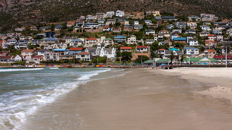 Fish Hoek Beach (Lighthouse to Clovelly), False Bay Fish Hoek Beach (Lighthouse to Clovelly), False Bay