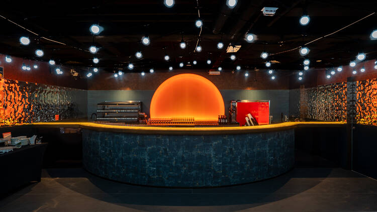 Tides Sunset Bar