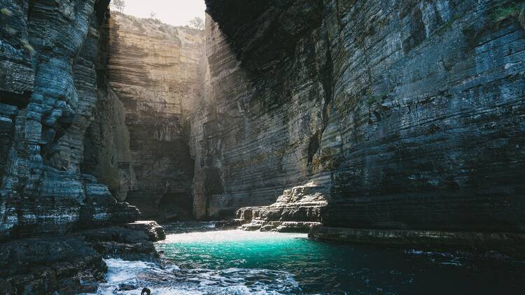 Tasman Arch and Devil’s Kitchen