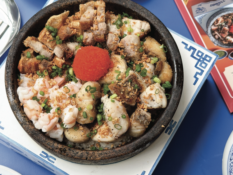 Ruay Mitr Ekkamai Ruay Mitr Ekkamai