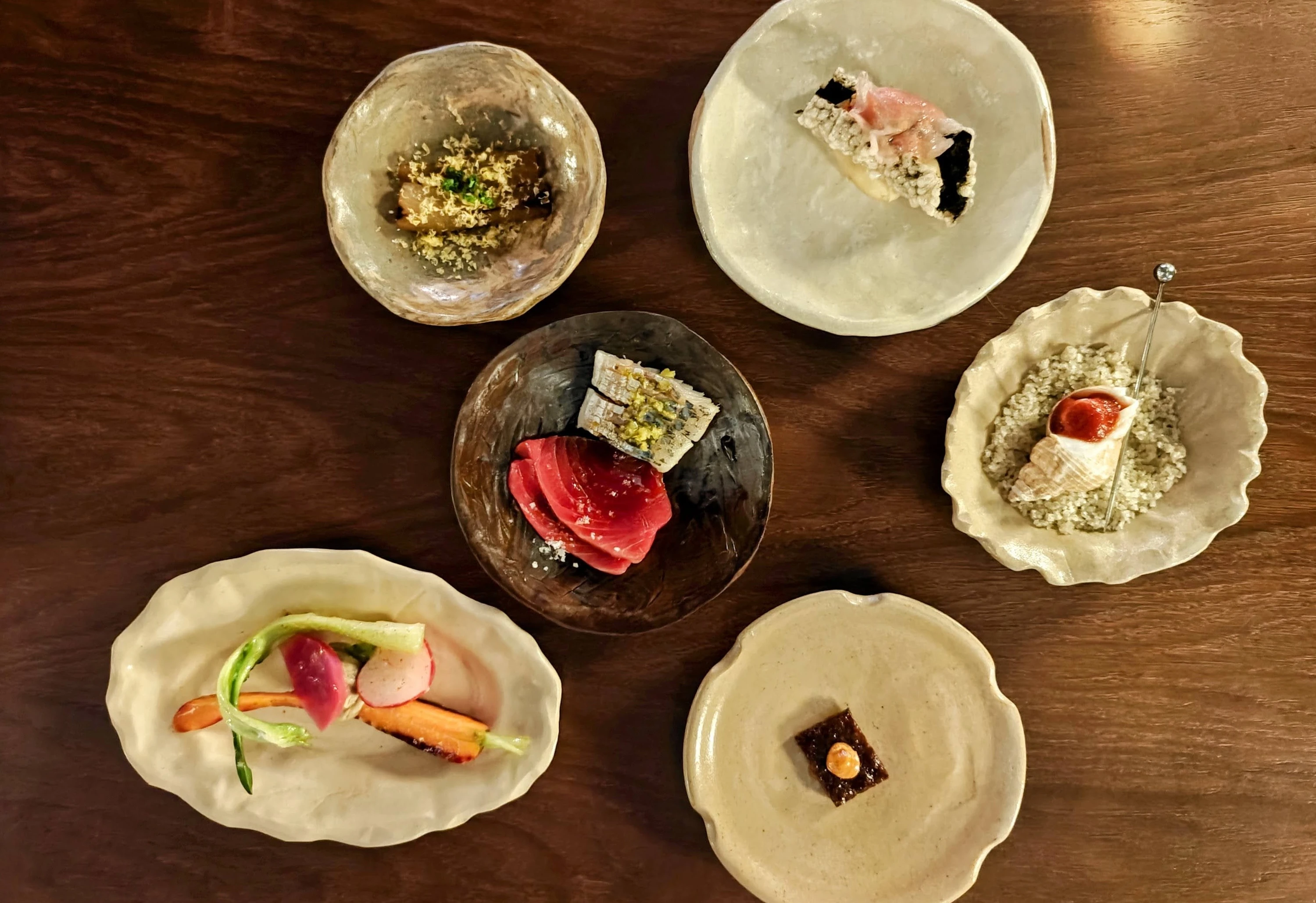 Assiettes cor&eacute;ennes