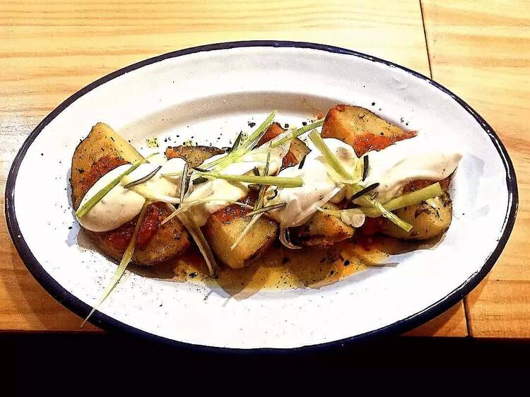 Del Tros Vins i Platets