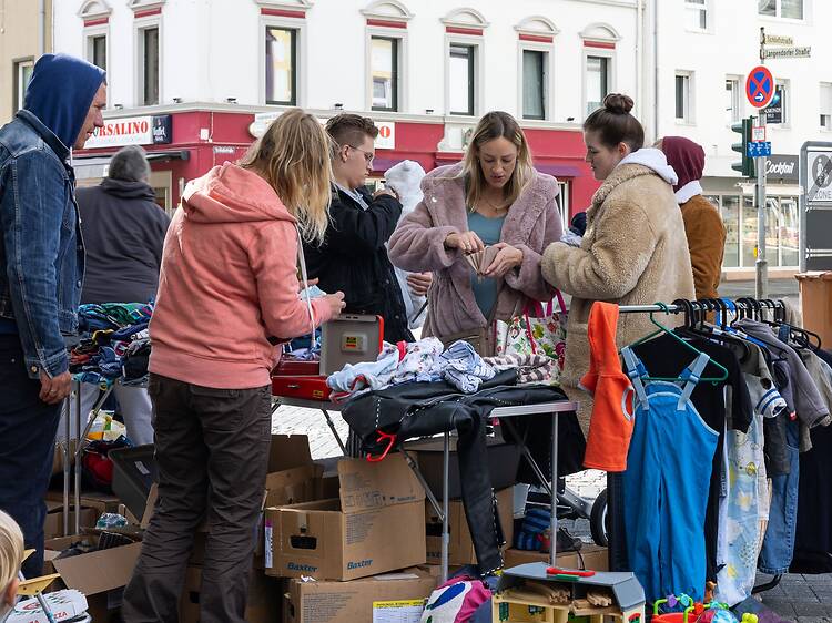 Como Portobello Road pero en Madrid: vuelve este mercado al aire libre con arte, antigüedades y muebles 'vintage'