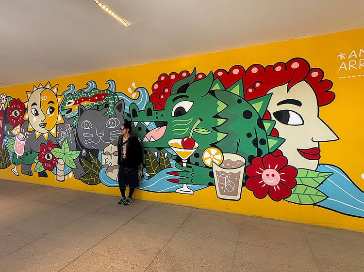 Muere a los 41 años la reconocida ilustradora Amaia Arrazola, autora de un mural en el Time Out Market Barcelona