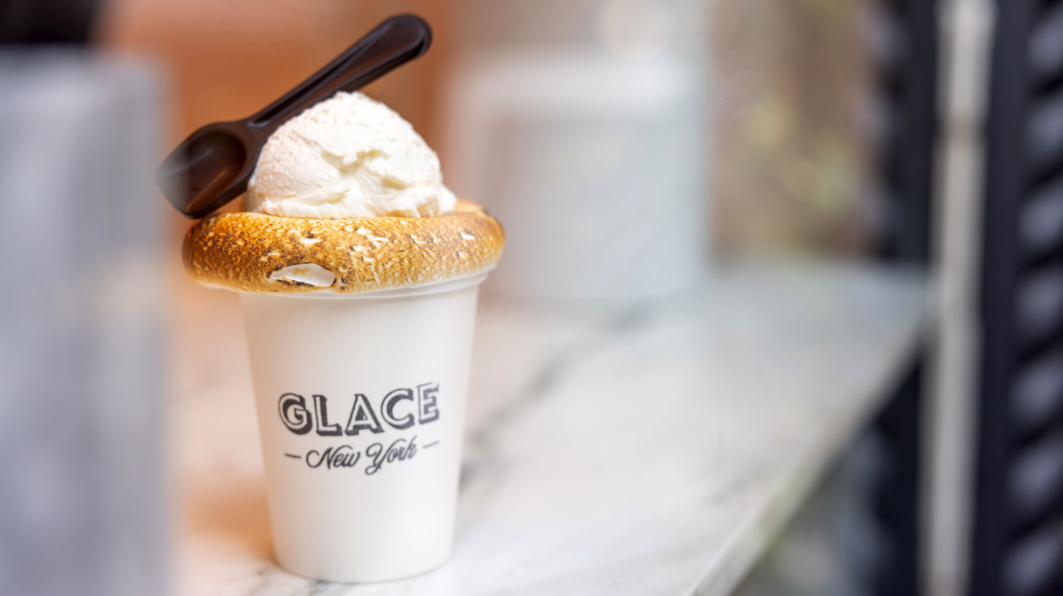 This viral s'mores hot chocolate returns this weekend and we're already salivating