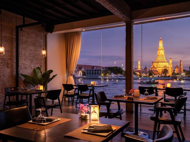 Sala Rattanakosin Rooftop Bar