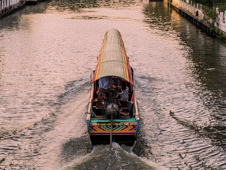 Take a khlong tour