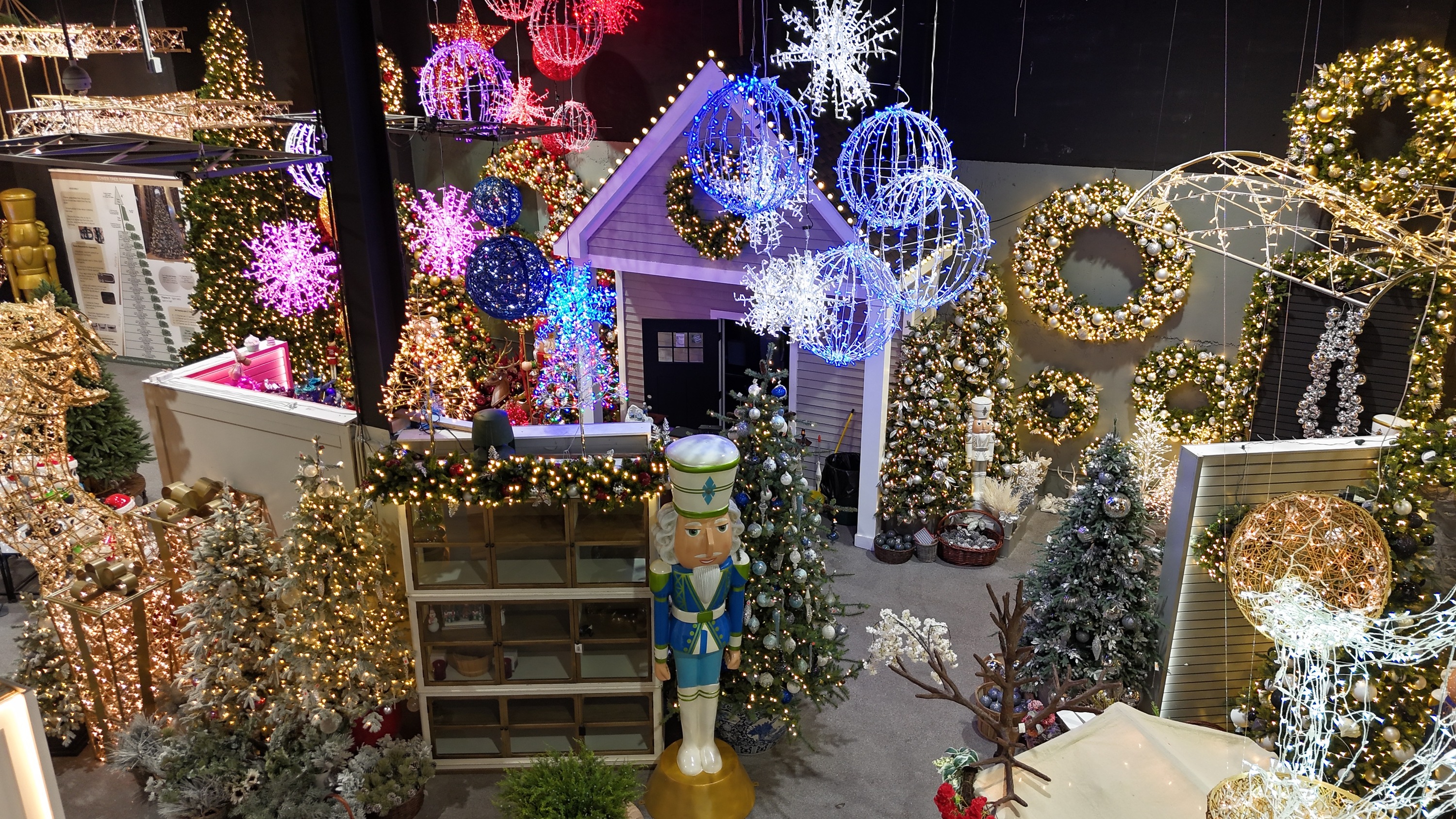 This magical Christmas decor experience just outside of NYC is now free for 2025