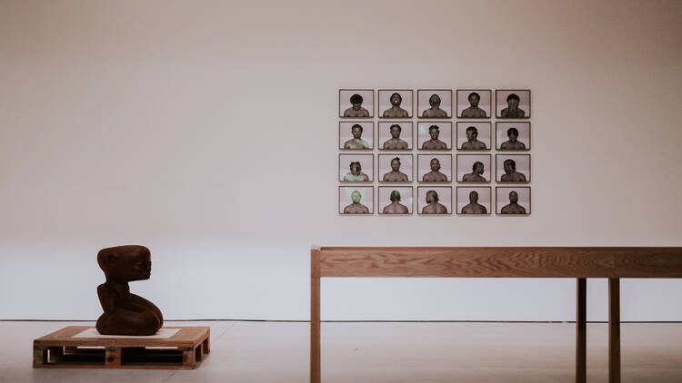 Habitar a Contradição