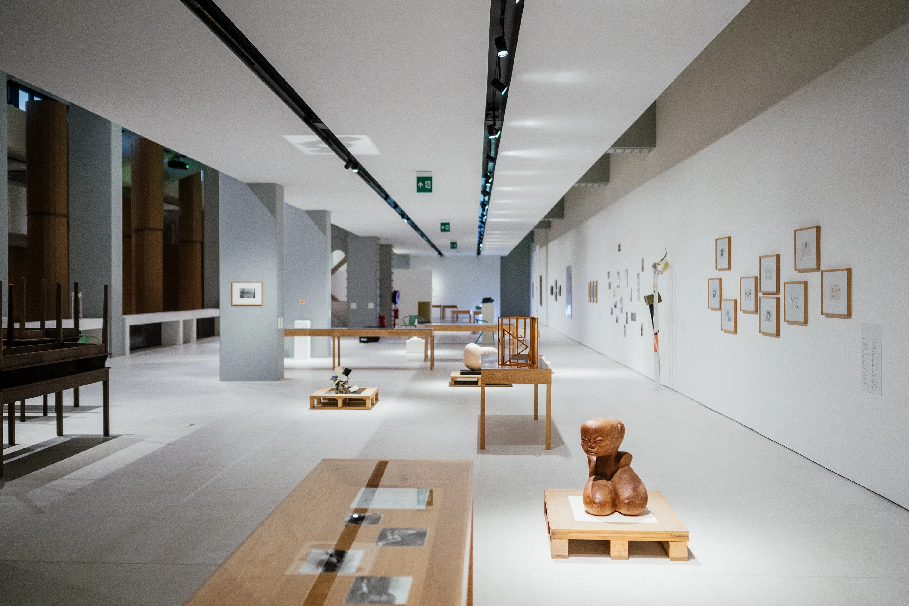 "Habitar a Contradi&ccedil;&atilde;o", Carlos Bunga, CAM Gulbenkian