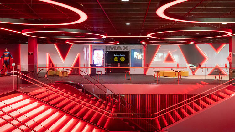 IMAX – rajojen tuolla puolen IMAX – rajojen tuolla puolen