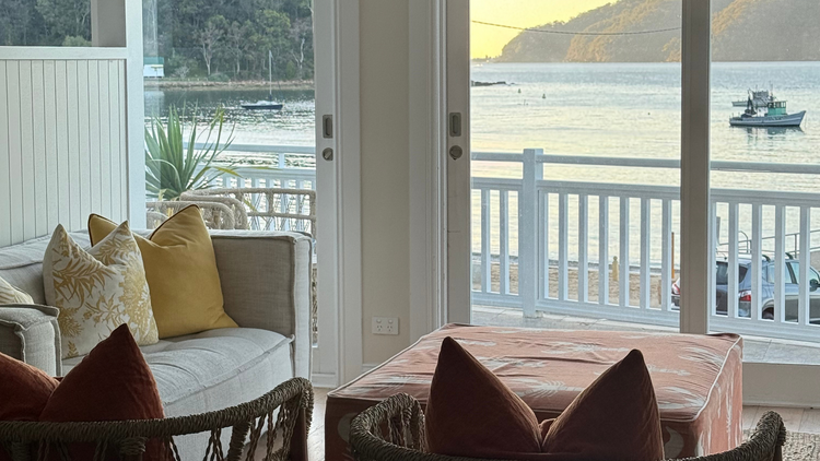 Inside The Boathouse Hotel Patonga