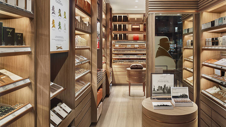 1 (Davidoff of Geneva 6th Ave)