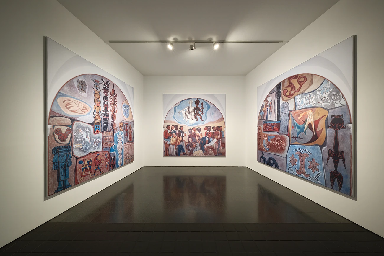  Vistas de la exposici&oacute;n "Proyectar un planeta negro. El arte y la cultura de Pan&aacute;frica", 2025. 