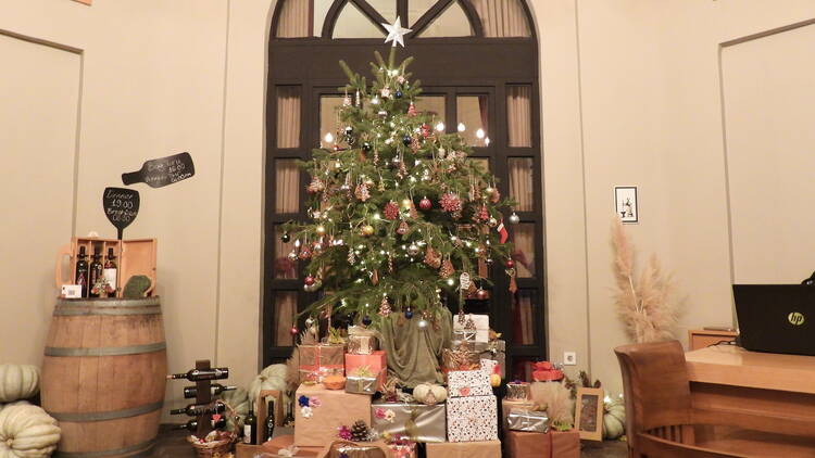 Bakucha Vineyard Hotel