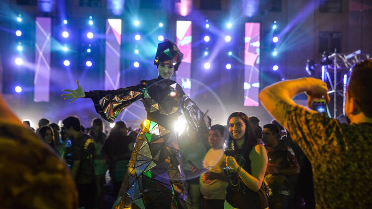 Mendoza, capital del brindis: regresa la Peatonal del Vino 2025