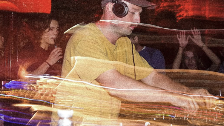 Lose track of time with Caim's hypnotic blend of techno and trance euphoria Lose track of time with Caim's hypnotic blend of techno and trance euphoria