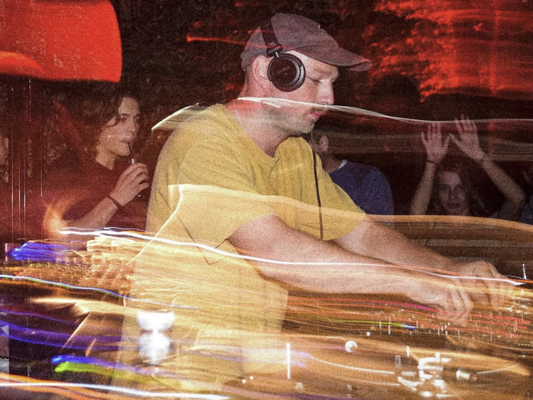 Lose track of time with Caim's hypnotic blend of techno and trance euphoria Lose track of time with Caim's hypnotic blend of techno and trance euphoria