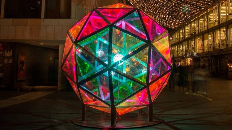 Jakob Kvist, Dichoic Sphere in London