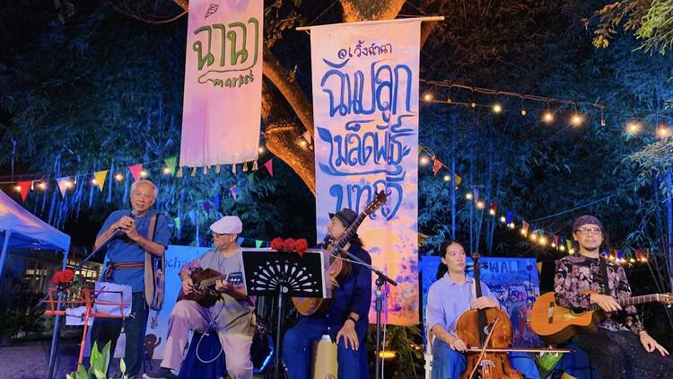 Get cosy under the chamchaa tree at Chiang Mai’s most heartwarming music night this month