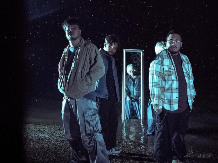 ปล่อยใจไปกับกีตาร์ เบส กลอง และเสียงร้องอันเป็นเอกลักษณ์ ของวงดนตรีแบดบอยจากพะเยา ‘Yented’