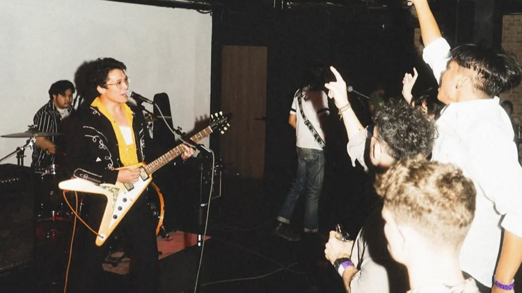 ชาวร็อคได้เวลาส่งเสียง พร้อมโดดให้สุดในงานทรีบิวต์วงร็อคระดับตำนานในงาน Rock The Box: Britmode