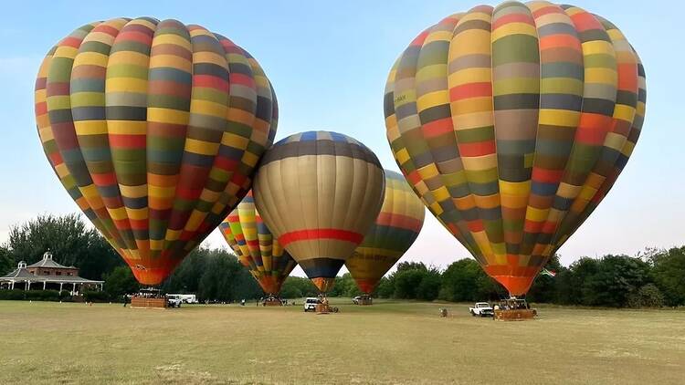 A Sunrise Balloon Ride Over the Magalies