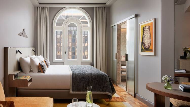 Nuku tarinoiden ympäröimänä Nuku tarinoiden ympäröimänä