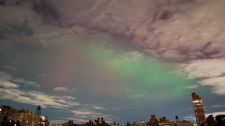 northern lights over nyc